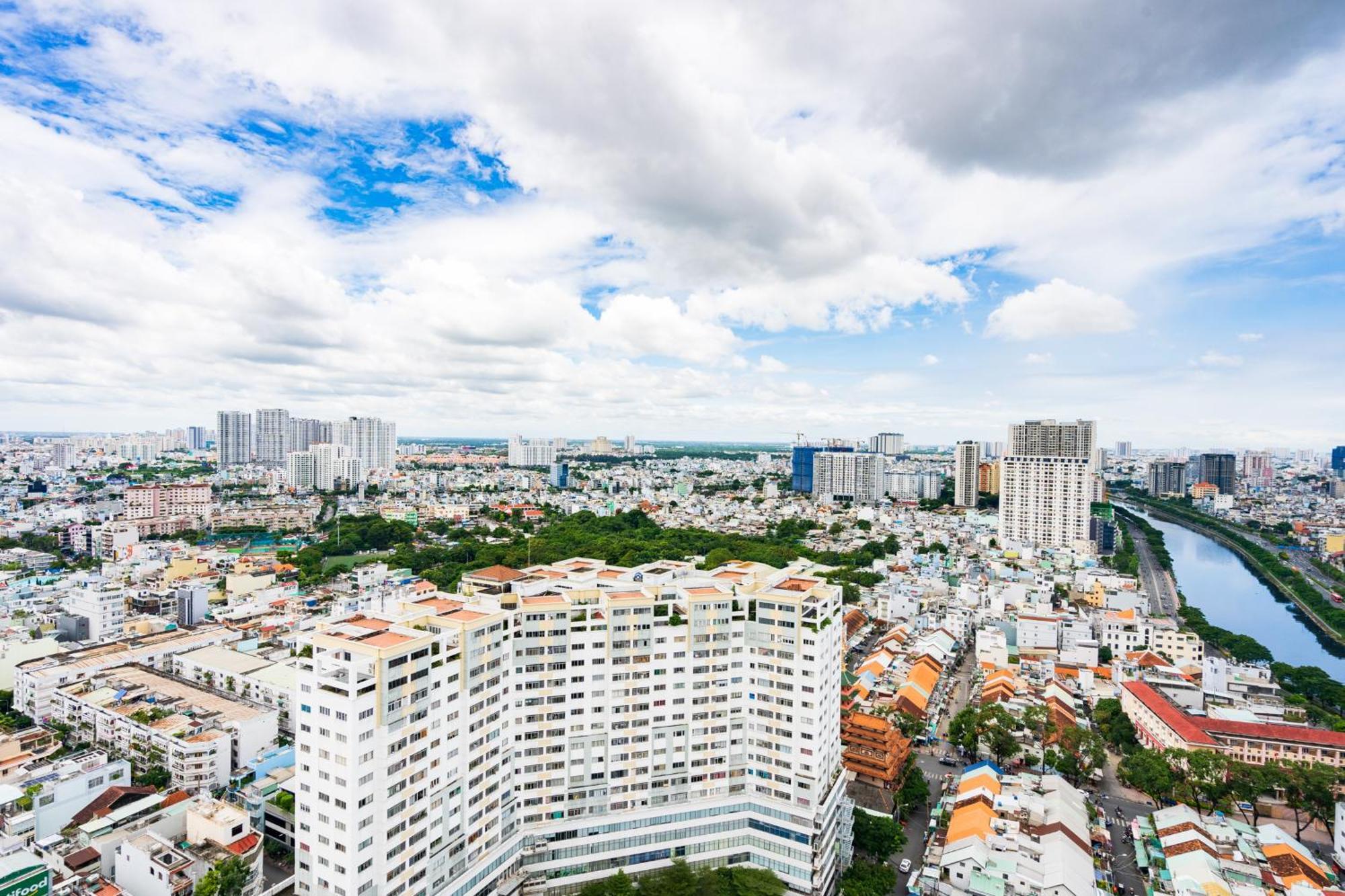Min' Apartment - Rivergate Residence Downtown Bui Vien - Free Pool Хошимін Екстер'єр фото